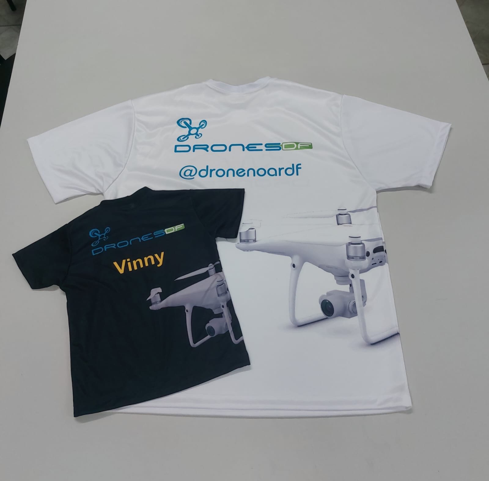 Camisetas personalizadas do grupo Droneiros DF